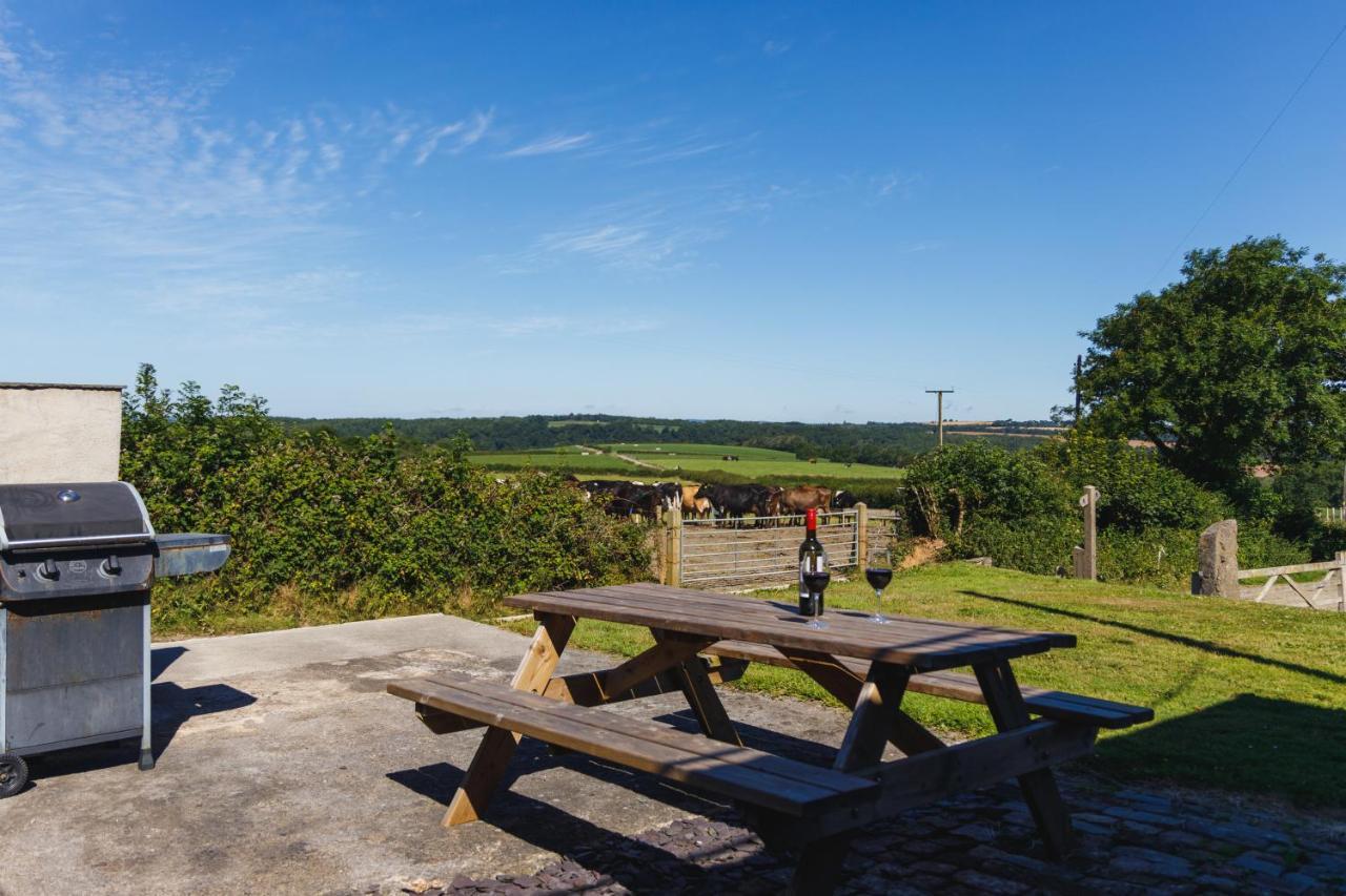 Broomhill Barns