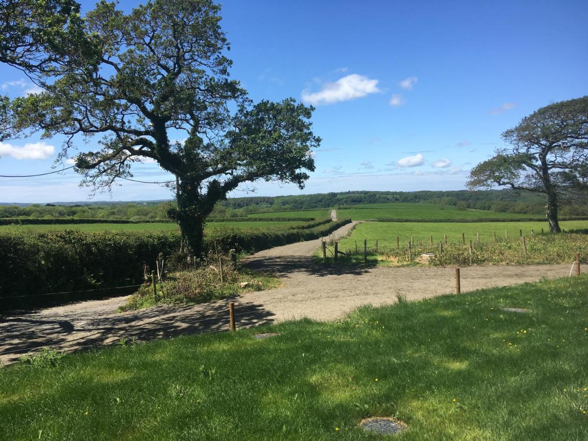 Broomhill Barns